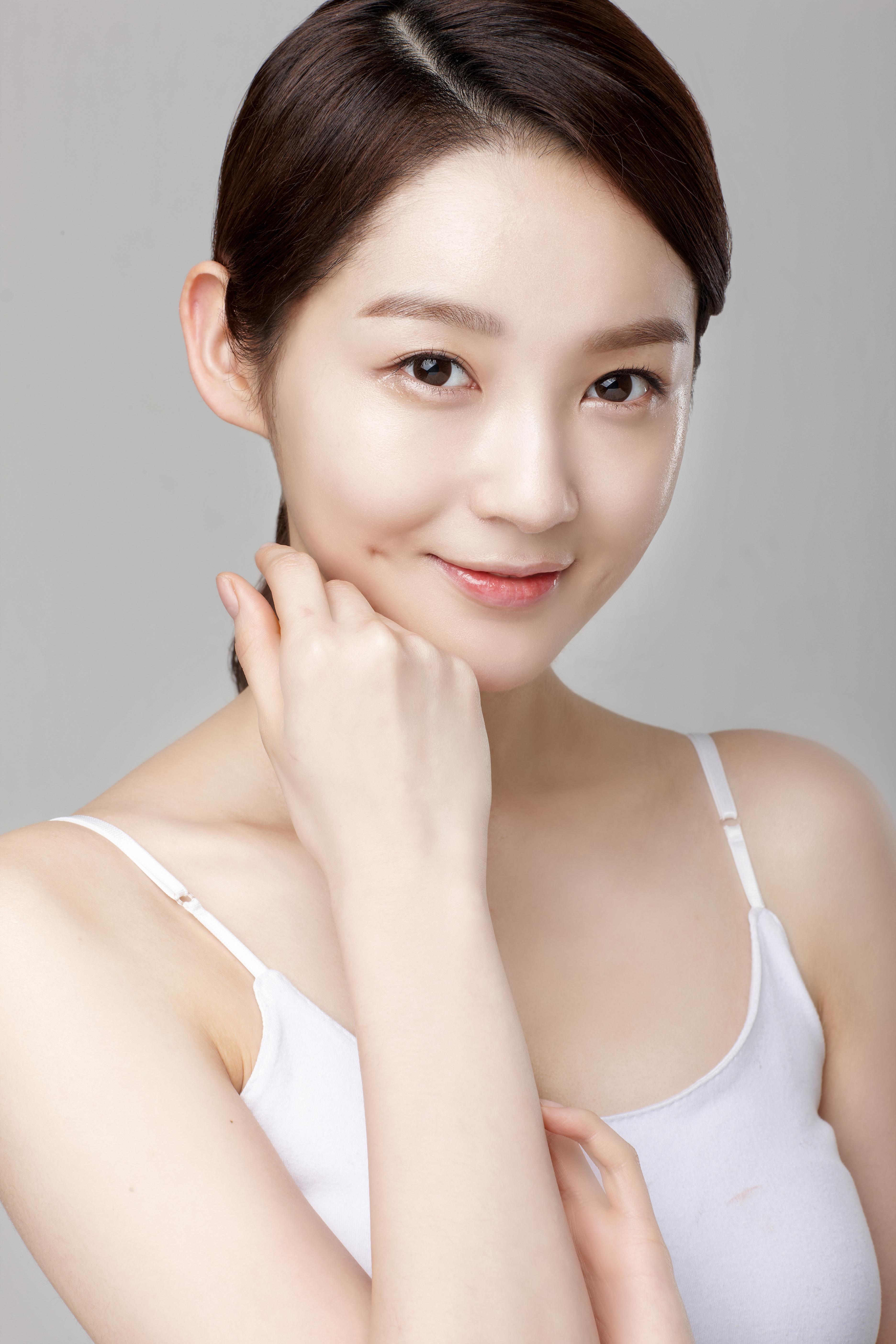 강민경.jpg