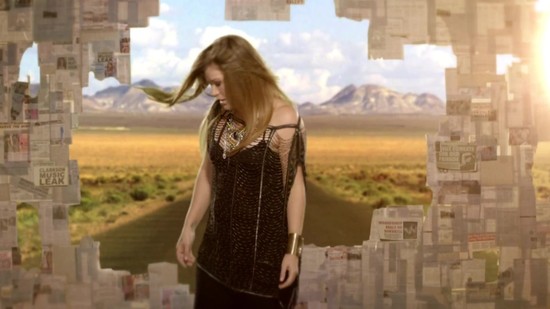 Kelly_Clarkson_-_Mr__Know_It_All_mp4_20110928_081420_578.jpg