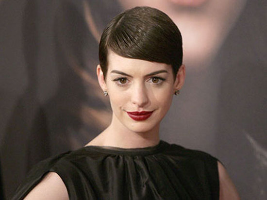 anne-hathaway-flashed-les-miserables.jpg