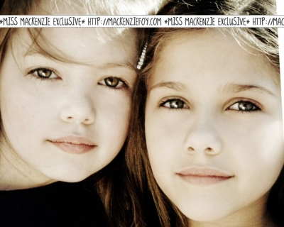 normal_Mackenzie%2520and%2520Gigi.jpg