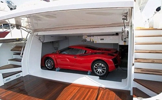 Like-Shock-Mansion-On-Facebook-132.jpg